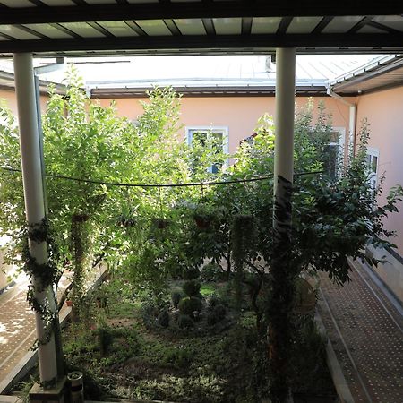 Nursultan Grand Guest House Samarkand Exterior photo